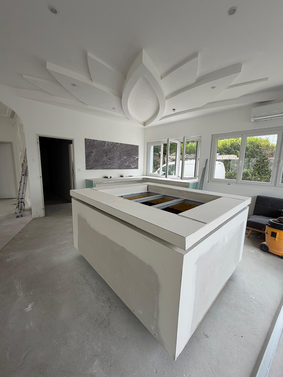 Rénovation des murs intérieurs — enduit et peinture
